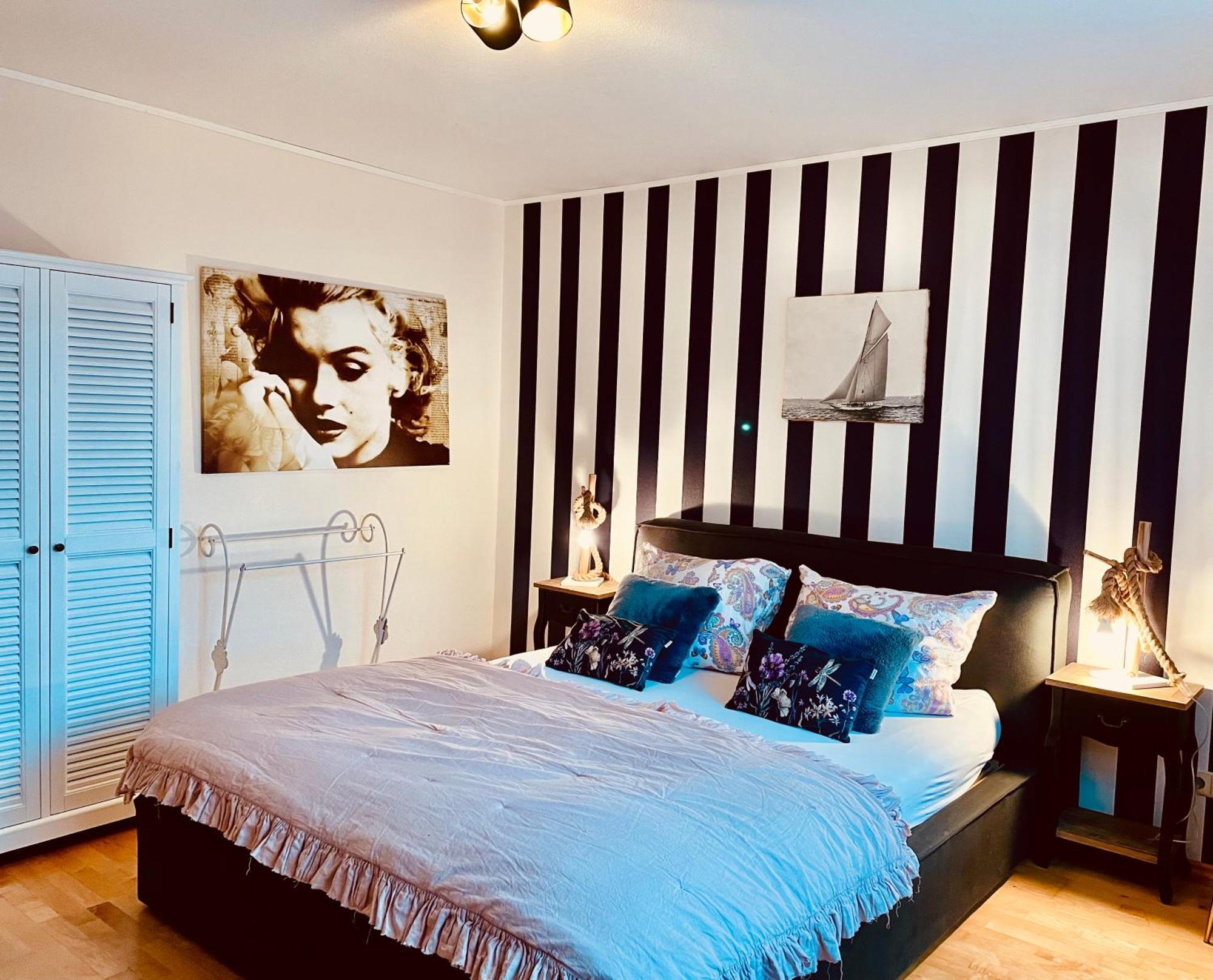 Louise 50 M Zum Apartment